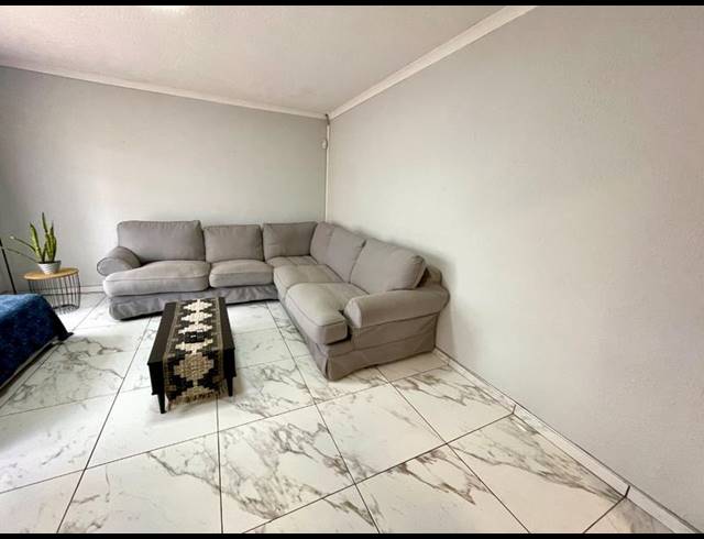 4 BEDROOM HOUSE FOR SALE IN NOORDHEUWEL